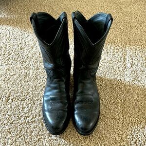 Black leather Tecovas men’s cowboy boots, size 9.5D